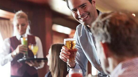 Princess Cruises Magestic Princess Bars and Lounges.jpg